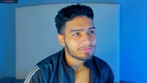 Snapshot of yoi_olimpo chatting on 01.18.25 Yoi Olimpo online show from 01.18.25