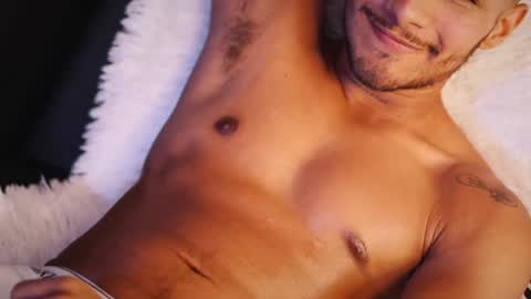 Snapshot of yoi_olimpo chatting on 01.21.25 Yoi Olimpo online show from 01.21.25