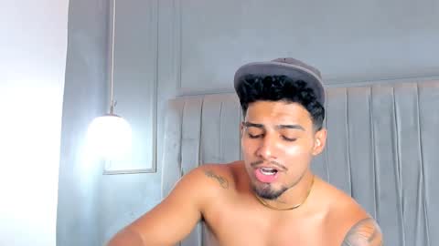 Snapshot of yoi_olimpo chatting on 03.05.25 Yoi Olimpo online show from 03.05.25