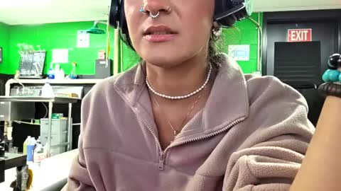 Snapshot of yoitshoney chatting on 05.21.26 Yoitshoney online show from 05.21.26