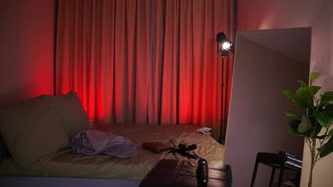 Yoko online show from 04.04.26