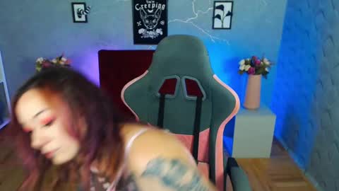 Yolandi-Foun online show from 11.06.25