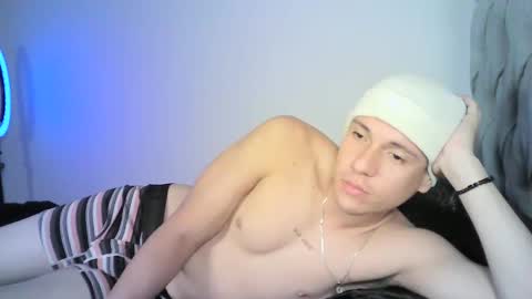 Snapshot of yonat_ chatting on 10.22.25 Yonat online show from 10.22.25