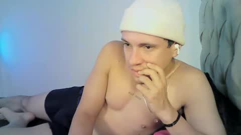 Snapshot of yonat_ chatting on 10.26.25 Yonat online show from 10.26.25