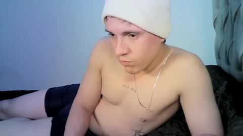 Snapshot of yonat_ chatting on 10.28.25 Yonat online show from 10.28.25