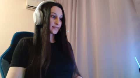 Sophie online show from 04.29.26