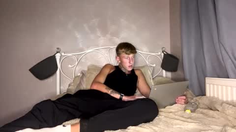 Snapshot of yorkshirelad208 chatting on 01.10.25 Harrison online show from 01.10.25