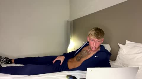 Snapshot of yorkshirelad208 chatting on 01.25.25 Harrison online show from 01.25.25