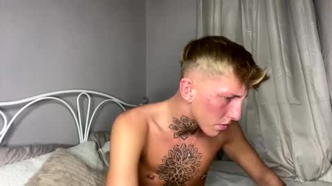 Snapshot of yorkshirelad208 chatting on 03.05.25 Harrison online show from 03.05.25