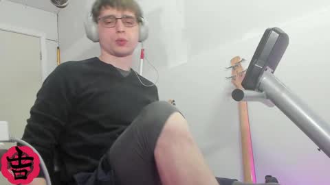 Snapshot of yoshe47 chatting on 01.23.25 yosh online show from 01.23.25