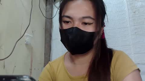 Snapshot of yoshiko_shine chatting on 02.02.25 ASK ME online show from 02.02.25
