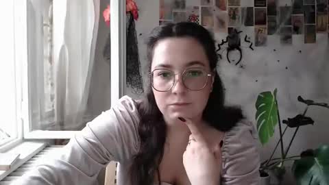Snapshot of you_aurora chatting on 10.17.25 Aurora online show from 10.17.25