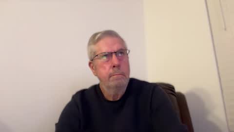 Snapshot of yougogirl_3 chatting on 02.04.25 Colorado Guy Straight online show from 02.04.25