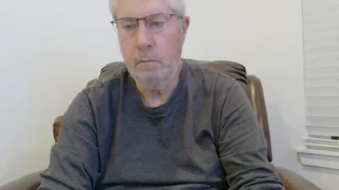 Snapshot of yougogirl_3 chatting on 02.26.25 Colorado Guy Straight online show from 02.26.25