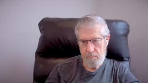 Snapshot of yougogirl_3 chatting on 09.13.25 Colorado Guy Straight online show from 09.13.25