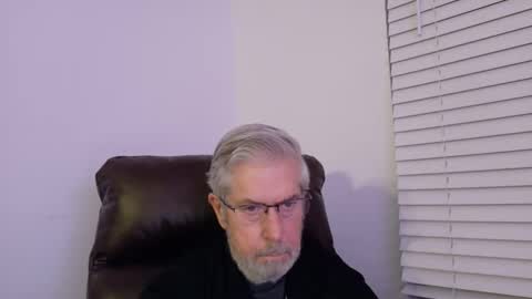 Snapshot of yougogirl_3 chatting on 09.21.25 Colorado Guy Straight online show from 09.21.25