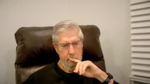 Snapshot of yougogirl_3 chatting on 09.24.25 Colorado Guy Straight online show from 09.24.25