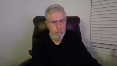 Snapshot of yougogirl_3 chatting on 10.16.25 Colorado Guy Straight online show from 10.16.25