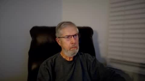 Snapshot of yougogirl_3 chatting on 10.26.25 Colorado Guy Straight online show from 10.26.25