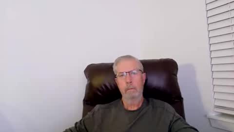 Snapshot of yougogirl_3 chatting on 11.24.25 Colorado Guy Straight online show from 11.24.25