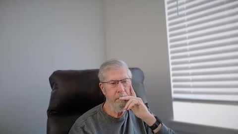 Snapshot of yougogirl_3 chatting on 12.20.25 Colorado Guy Straight online show from 12.20.25