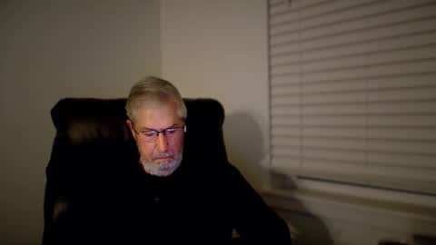 Snapshot of yougogirl_3 chatting on 12.23.25 Colorado Guy Straight online show from 12.23.25