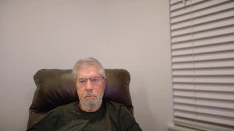 Snapshot of yougogirl_3 chatting on 01.11.26 Colorado Guy Straight online show from 01.11.26