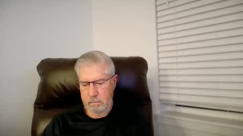 Snapshot of yougogirl_3 chatting on 02.19.26 Colorado Guy Straight online show from 02.19.26