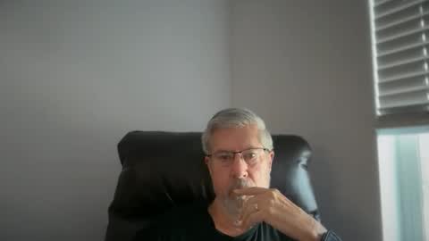 Snapshot of yougogirl_3 chatting on 06.03.26 Colorado Guy Straight online show from 06.03.26