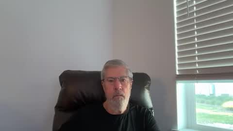 Snapshot of yougogirl_3 chatting on 06.04.26 Colorado Guy Straight online show from 06.04.26