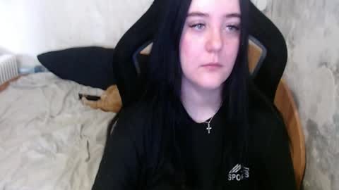 Snapshot of your_8a8y chatting on 04.20.26 your_8a8y online show from 04.20.26