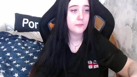 Snapshot of your_8a8y chatting on 04.22.26 your_8a8y online show from 04.22.26