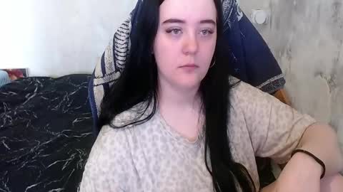 Snapshot of your_8a8y chatting on 05.18.26 your_8a8y online show from 05.18.26