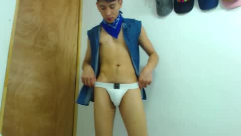 Snapshot of your_boy_hot chatting on 04.26.26 your boy online show from 04.26.26