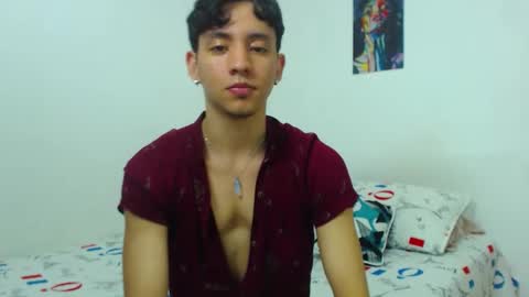 Snapshot of your_boy_hot chatting on 05.14.26 your boy online show from 05.14.26
