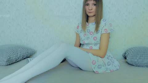 Snapshot of your_caramelka chatting on 01.29.25 Lily online show from 01.29.25