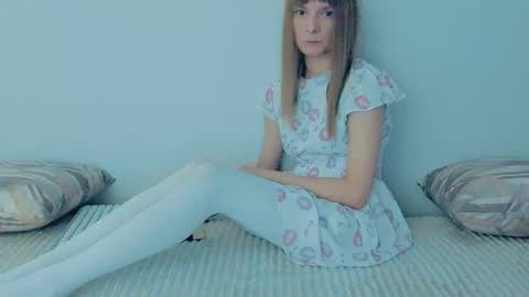 Snapshot of your_caramelka chatting on 09.16.25 Lily online show from 09.16.25