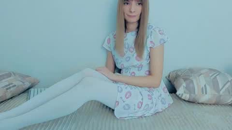 Snapshot of your_caramelka chatting on 10.15.25 Lily online show from 10.15.25
