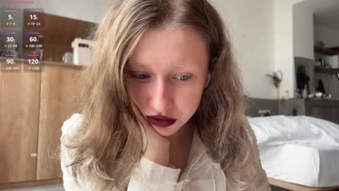 Snapshot of your_coraline_ chatting on 01.07.25 your_coraline_ online show from 01.07.25