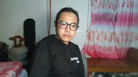 Snapshot of your_dreamgirlxxx69 chatting on 10.01.25 your_dreamgirlxxx69 online show from 10.01.25