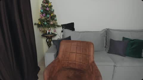 Snapshot of your_eclipse chatting on 12.20.24 Goddess Alana online show from 12.20.24