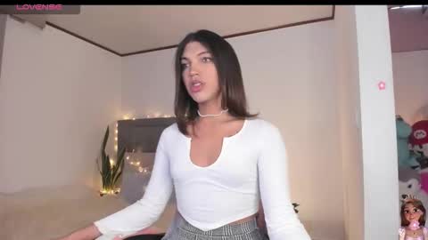 Snapshot of your_favorite_doll_ chatting on 02.12.26 Eliza online show from 02.12.26