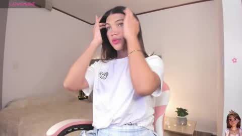 Snapshot of your_favorite_doll_ chatting on 02.27.26 Eliza online show from 02.27.26