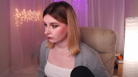 Freya online show from 12.25.24