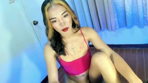 Snapshot of your_girl_yeka chatting on 06.14.26 your_girl_yeka online show from 06.14.26