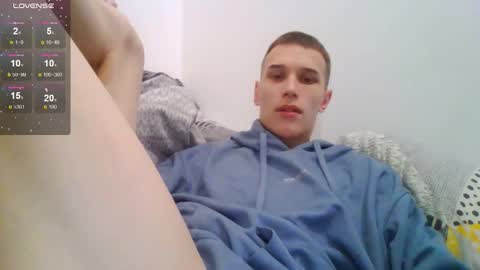 Snapshot of your_honeyy chatting on 11.14.25 Mark online show from 11.14.25