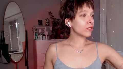 Snapshot of your_hot_ex chatting on 10.22.25 Alex and Kris long hair online show from 10.22.25