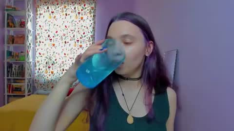 Snapshot of your_leslie chatting on 08.08.26 Leslie online show from 08.08.26