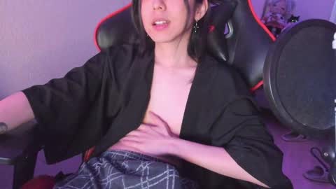 Snapshot of your_little_twink chatting on 05.19.26 Han online show from 05.19.26