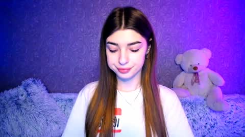 Snapshot of your_moon18 chatting on 01.10.25 Zarina online show from 01.10.25